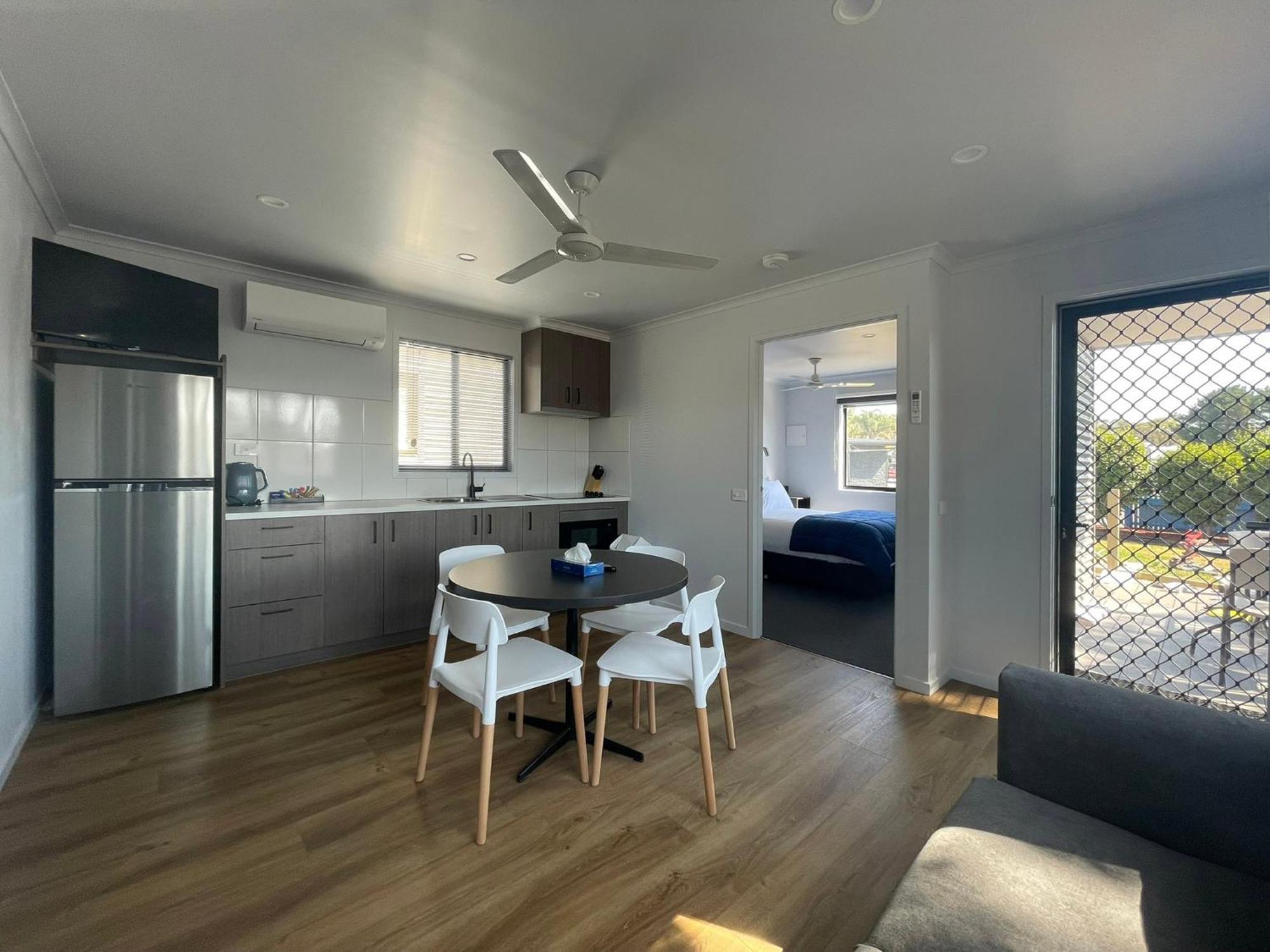 Big4 Traralgon Park Lane Holiday Park Exterior foto