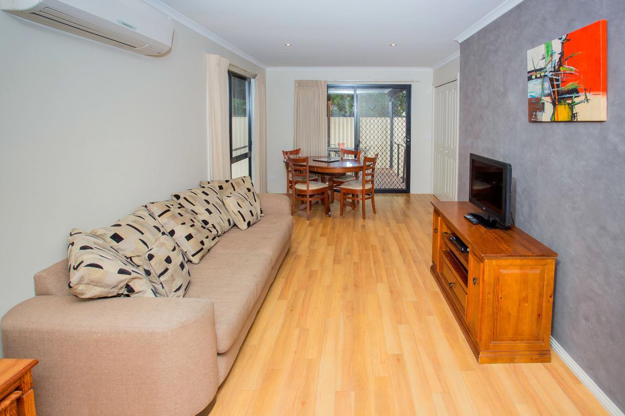 Big4 Traralgon Park Lane Holiday Park Exterior foto