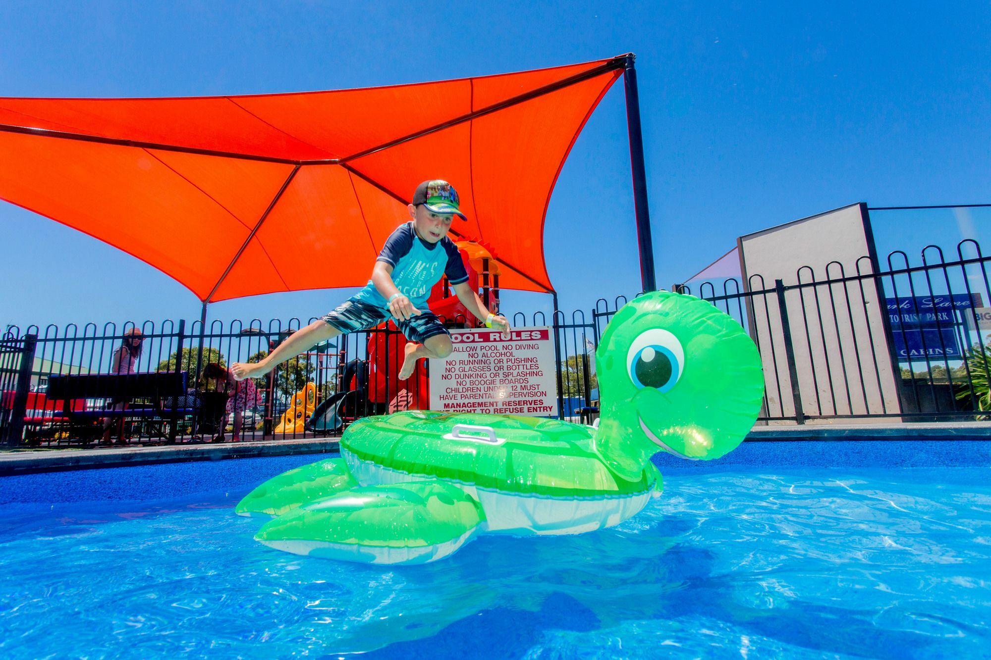 Big4 Traralgon Park Lane Holiday Park Exterior foto